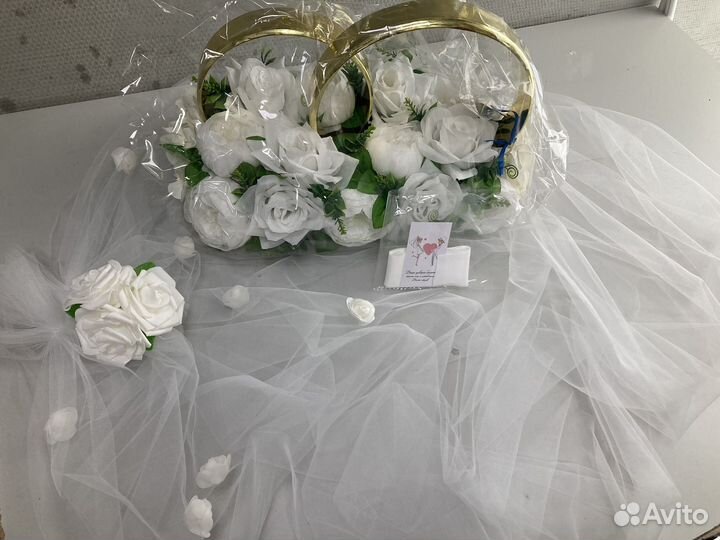 Декор на авто, кольца свадебные