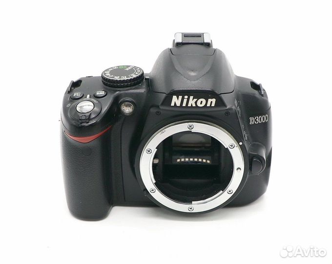 Nikon D3000 body (пробег 24030 кадров)