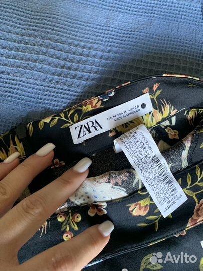 Юбки Zara С/М оригинал