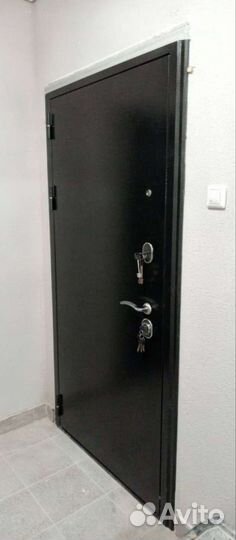 Дверь входная металлическая