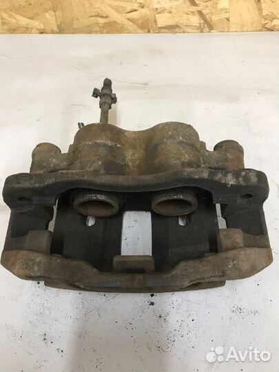 Суппорт тормозной задний правый Iveco Daily 5 2014