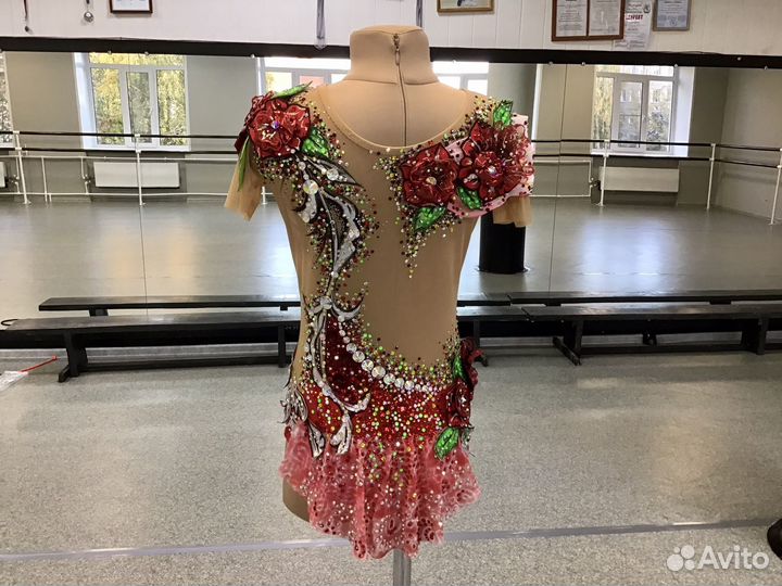 Купальник для художественной гимнастики