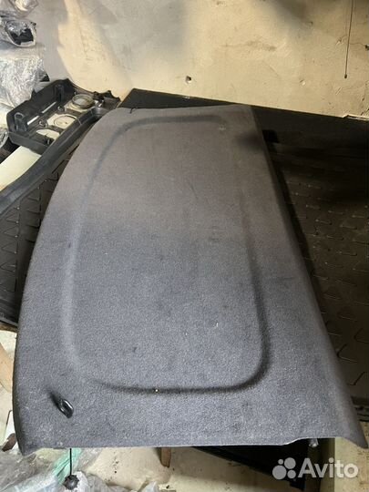 Полка салона задняя tiguan 2010 год