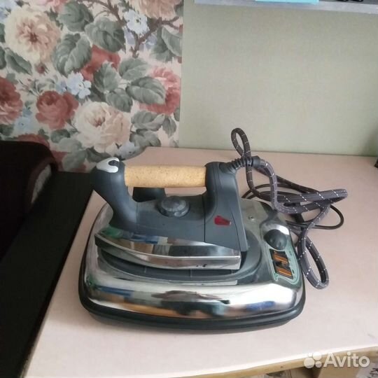 Утюг с парогенератором бу