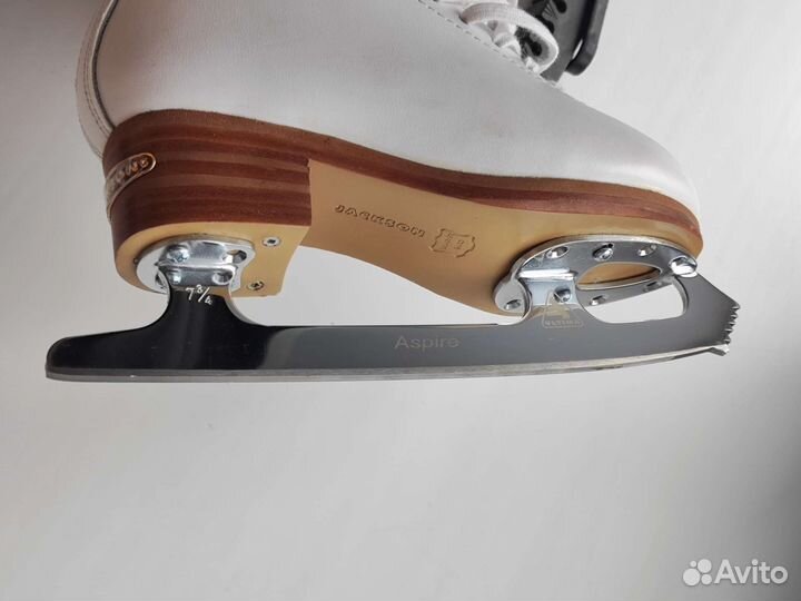 Jackson freestyle Профессиональные фигурные коньки