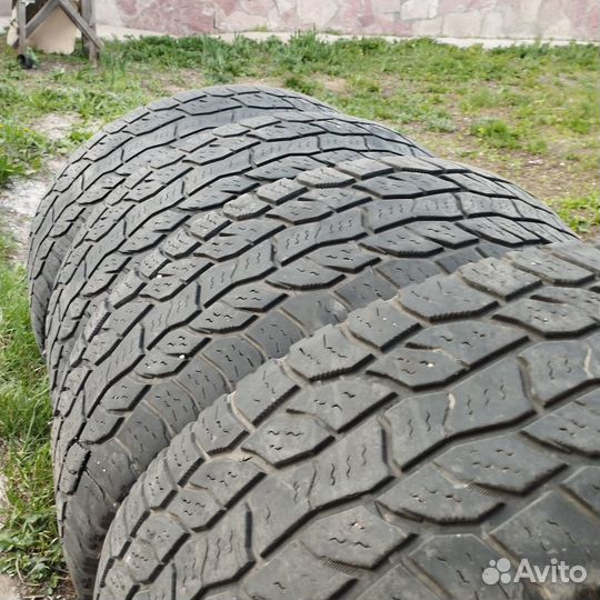 Cooper Discoverer AT3 LT 265/65 R18