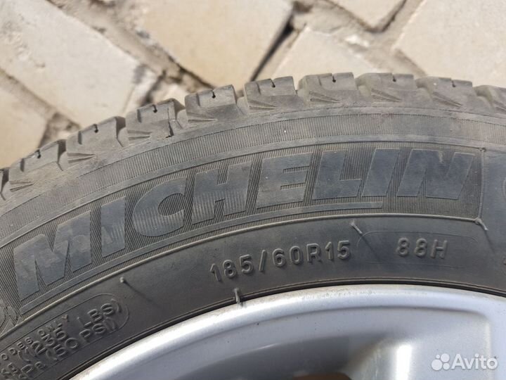 Michelin X-Ice XI3 185/60 R15
