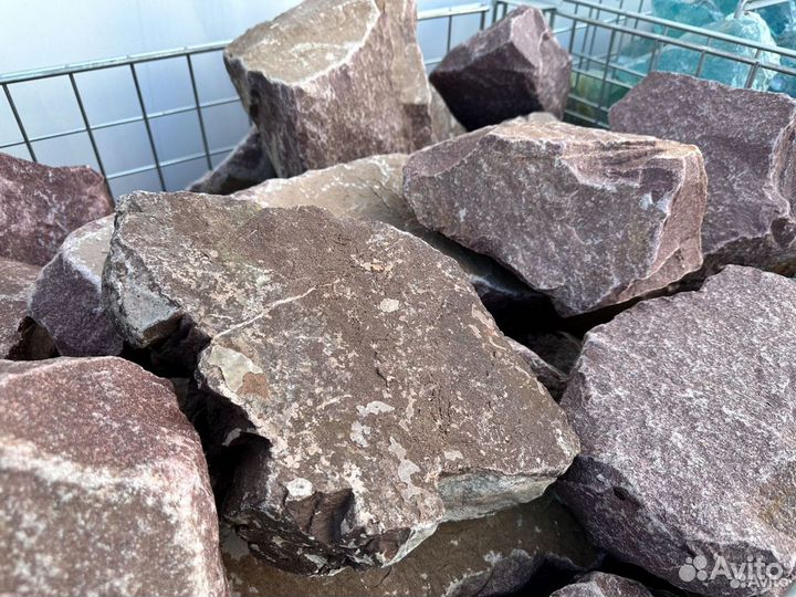 Бутовый камень Кварцит малиновый фр. 200-400