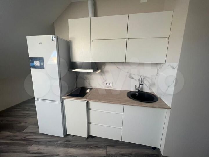 2-к. квартира, 65 м², 3/3 эт.