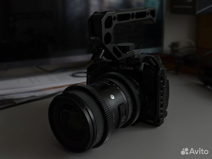 Panasonic lumix gh5 + sigma 18-35 + viltrox ef-m2