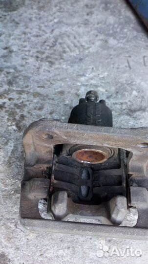 Тормозной суппорт Honda Accord 8