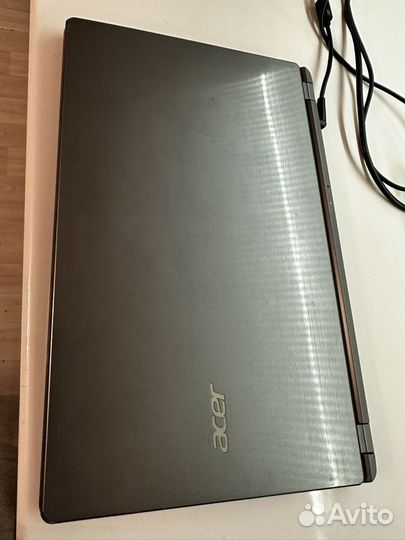 Acer aspire v7