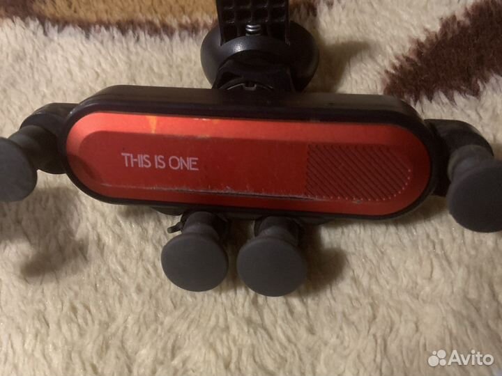 Держатель для телефона в машину