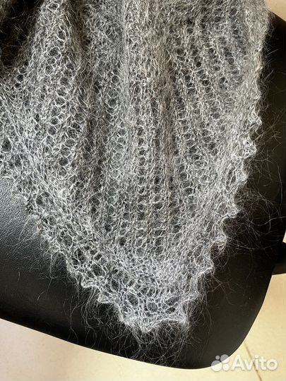 Пуховый платок козий