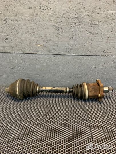 Привод передний левый Bentley Continental Flying