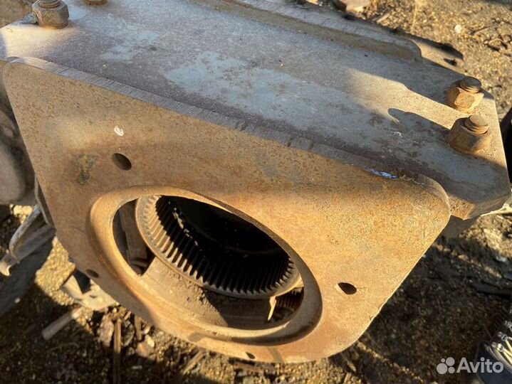 Редуктор поворота (вращения) 631.13.05.000 дэк-631