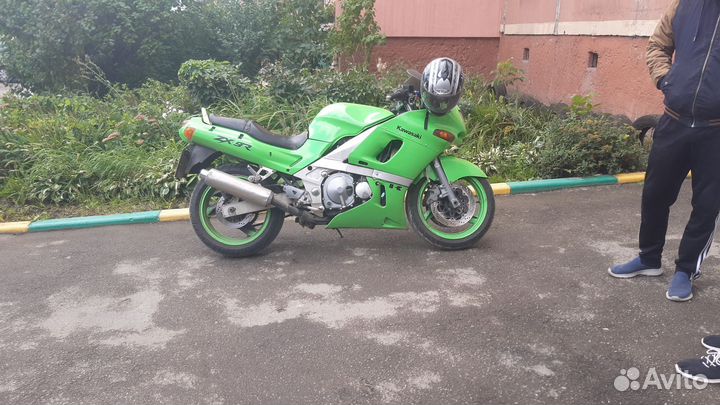 Kawasaki ZZR 400-2
