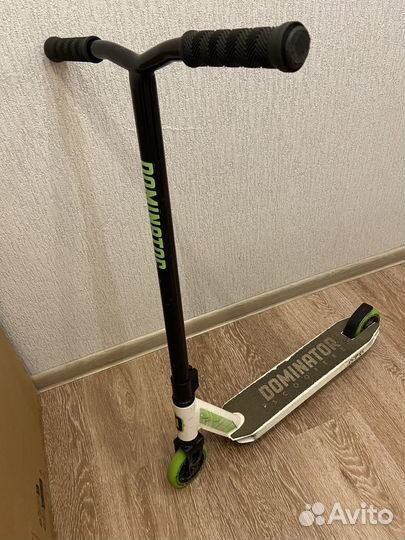 Трюковой самокат Dominator б/у
