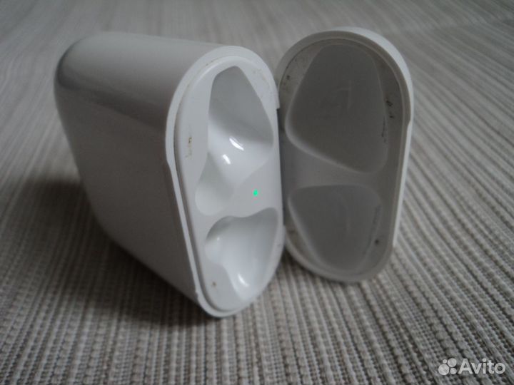 Кейс.Зарядный чехол для Apple Airpods