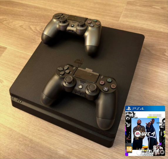 Sony playstation 4 slim