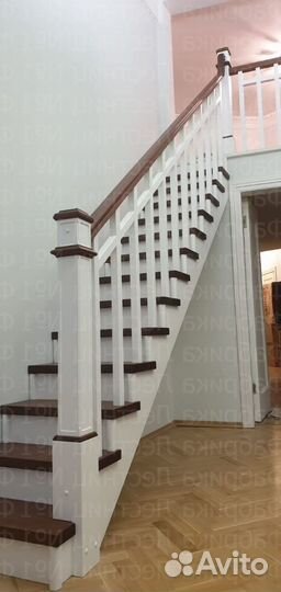 Лестница на металлическом каркасе