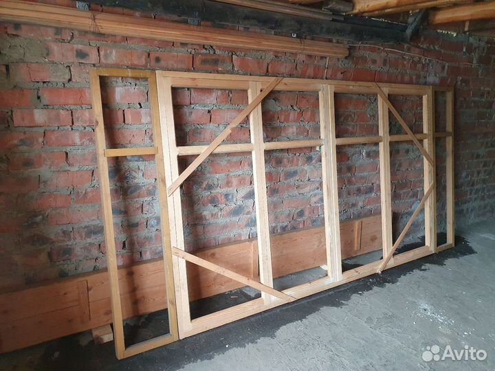 Балконная рама деревянная, новая