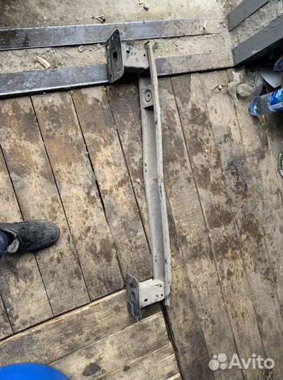 Устлитель заднего бампера фф2 рес хэтч