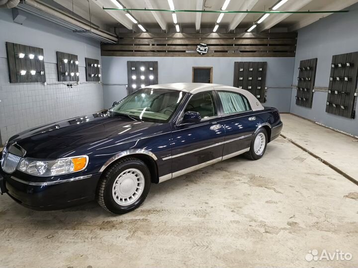 Lincoln Town Car 4.6 AT, 2000, 107 000 км