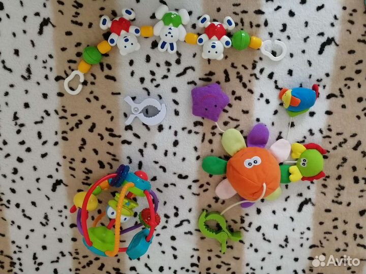 Детские игрушки погремушки