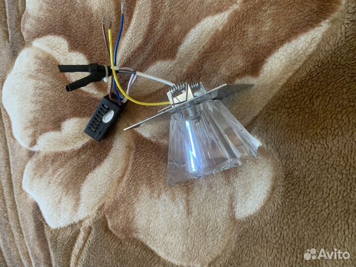 Споты потолочные