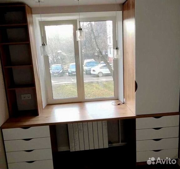 Рабочая зона у окна