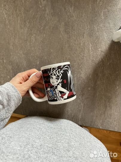 Кружка Монстер-Хай Б/У