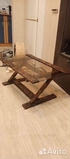 Журнальный столик