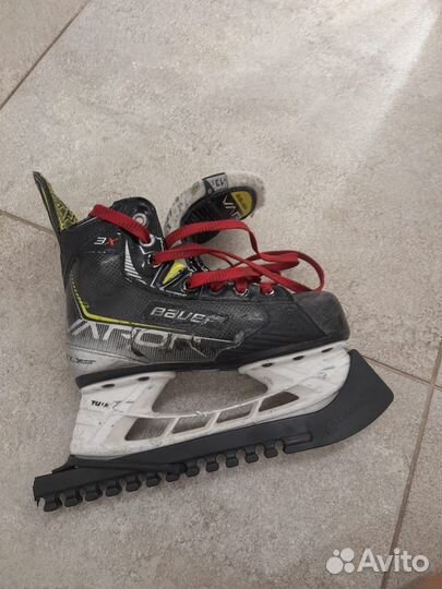 Хоккейные коньки bauer vapor