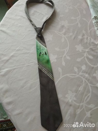 Галстук ретро