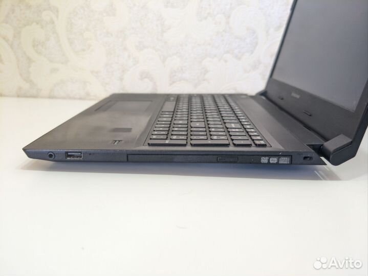 Lenovo B50-70(Pentium/8gb/SSD/2 GPU)