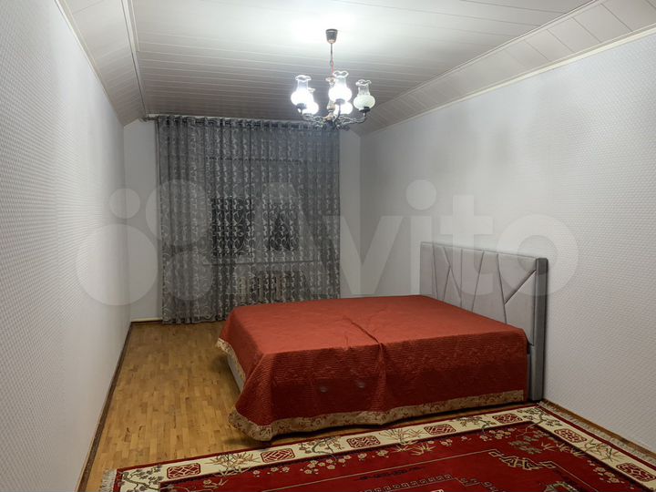 Комната 50 м² в 1-к., 1/2 эт.