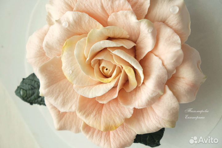 Роза из шоколада ручной работы съедобная