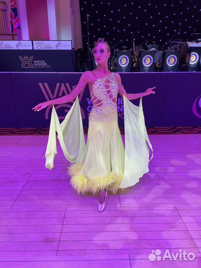 Платье для стандарта