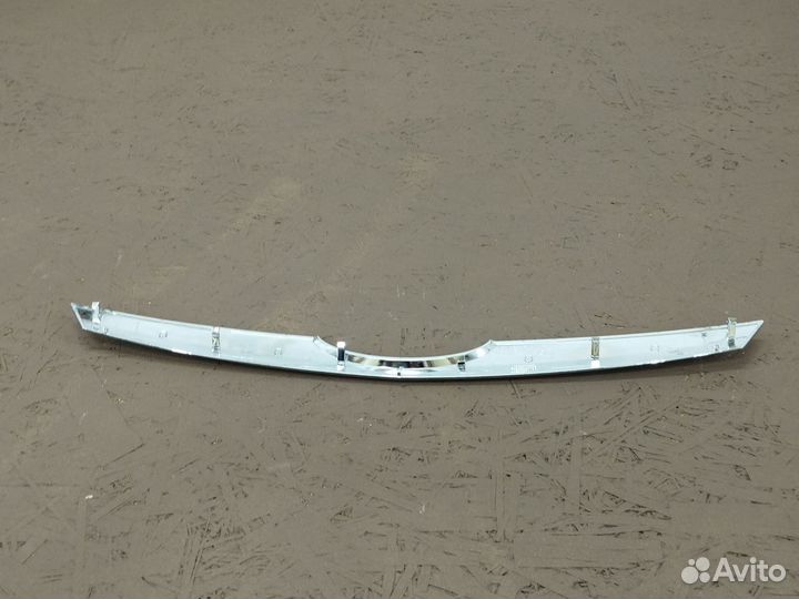 Молдинг решетки радиатора LADA Largus