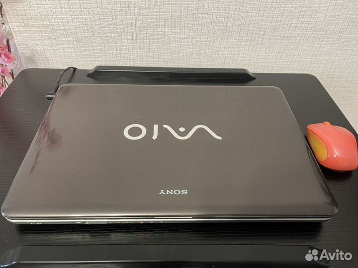 Ноутбук Sony vaio VGN-NW2ZRF