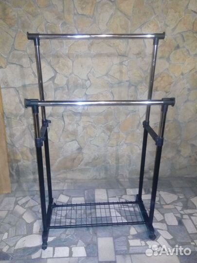 Вешалка для одежды напольная