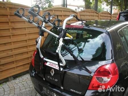 Велокрепление на заднюю дверь автомобиля