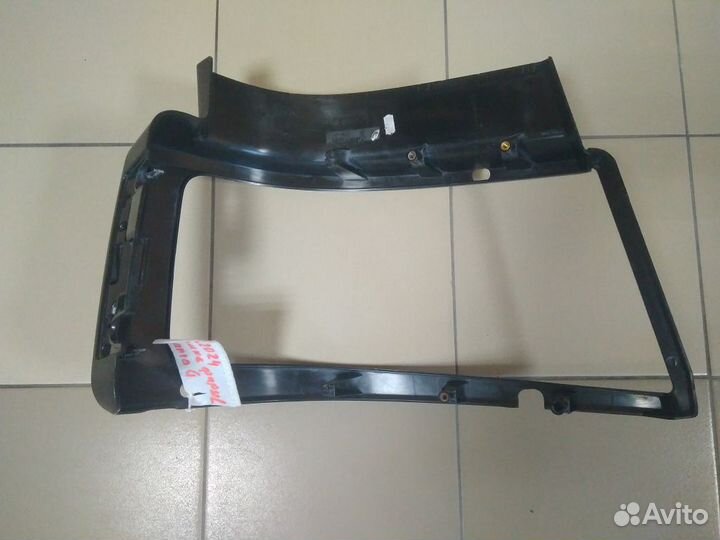 Scania 6 G-Serie Рамка фары левой