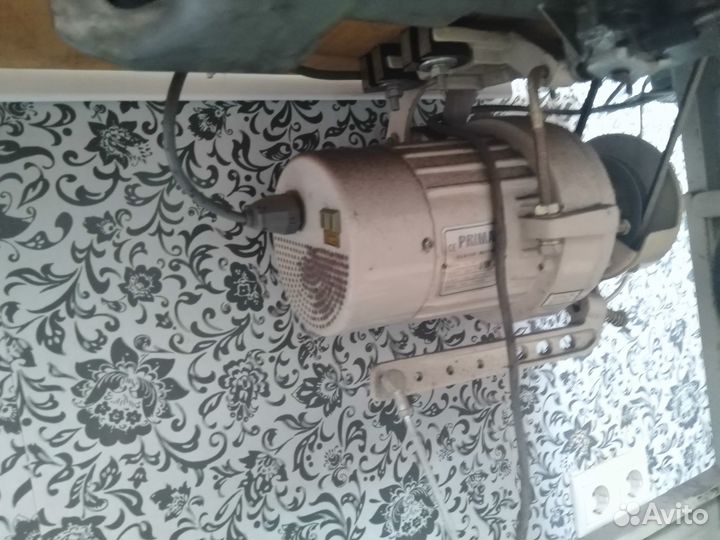 Швейная машина тупикал