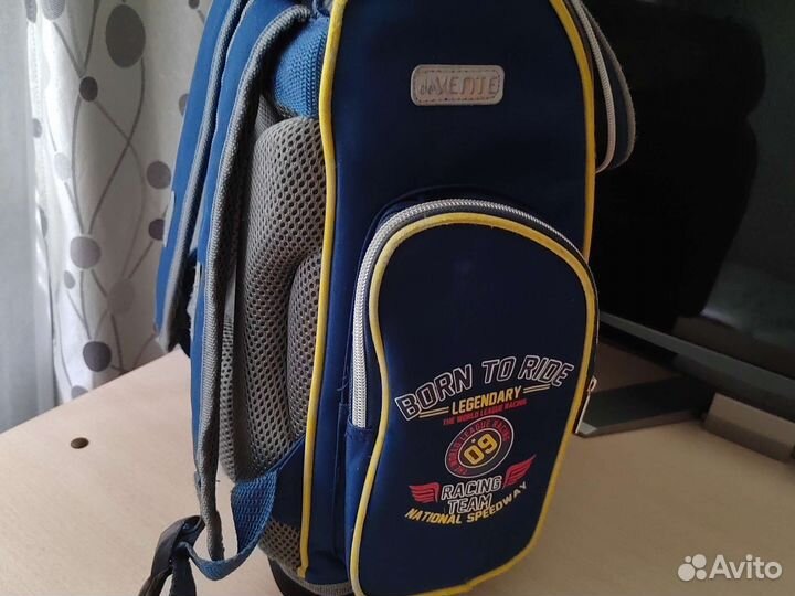 Школьный рюкзак