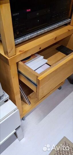 Стойка для аудио аппаратуры