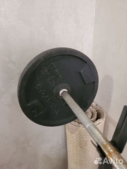 Скамья для жима лежа, штанга, гантели, блины