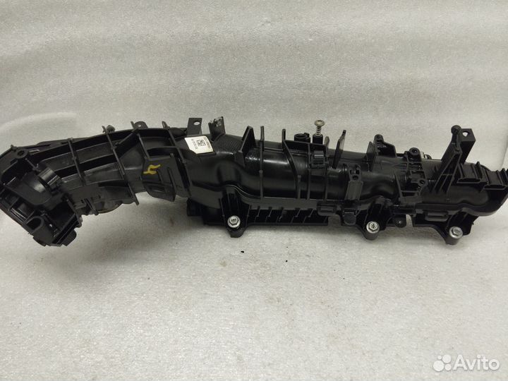 Впускной коллектор BMW 5 G30/G31 (2016 - 2020)