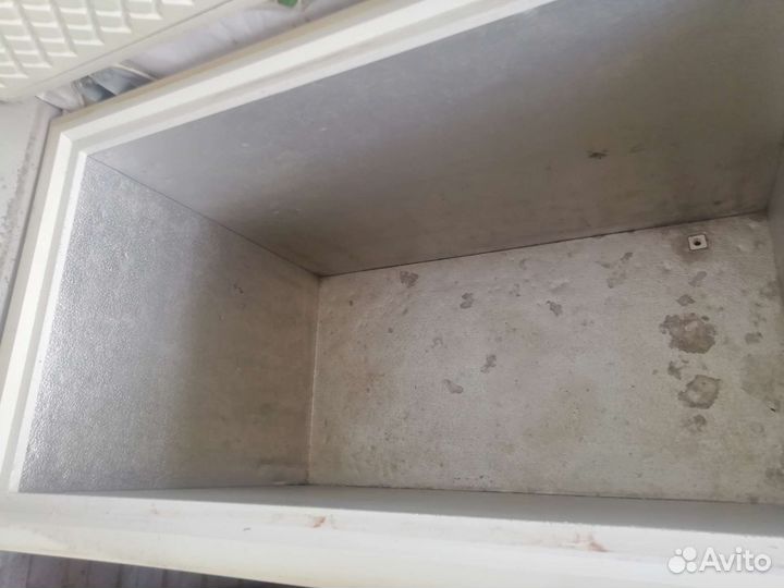 Морозилку, ларь